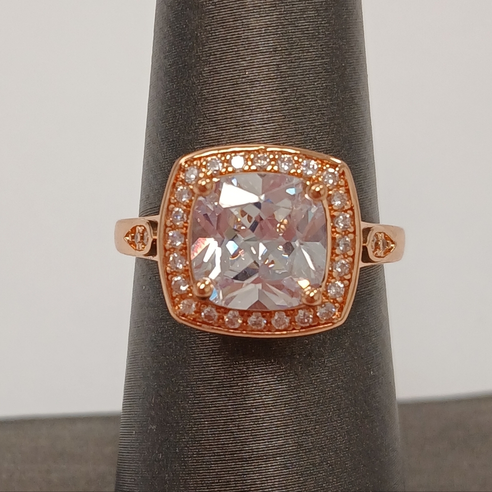 NEW! 18k Rose Gold Plated Ring Adjustable Size 6+ with Clear Stones